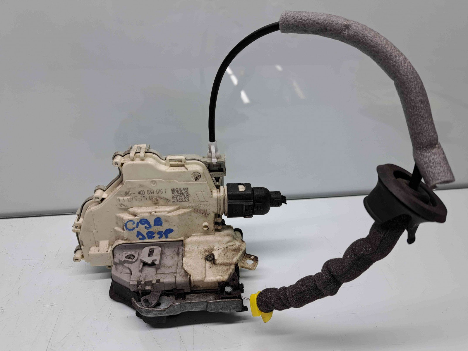 Broasca usa dreapta spate Audi A4 (8W2, B9) [Fabr 2015-2023] 4G0839016F