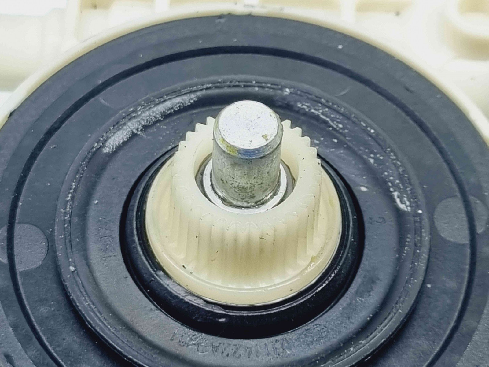 Motoras geam stanga spate Mercedes Clasa E (W212) Facelift [Fabr 2009-2016] A2048200542 - imagine 2