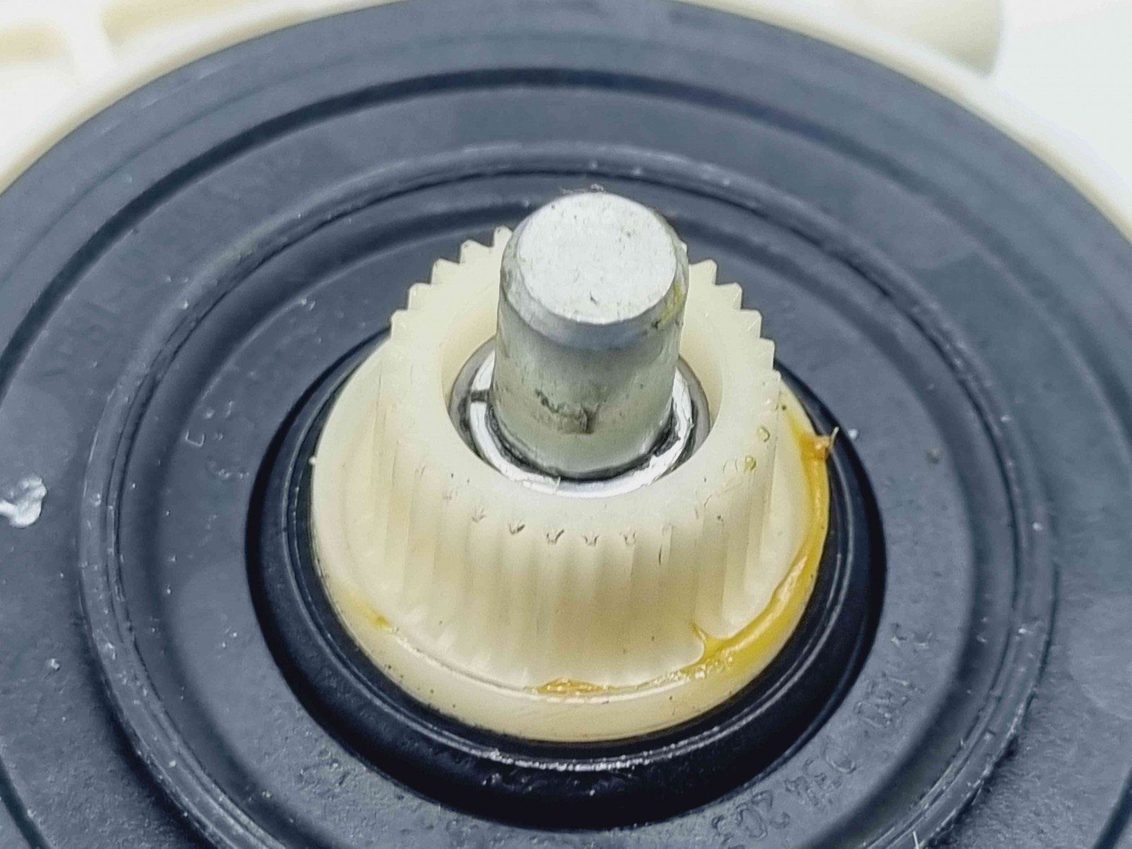 Motoras geam dreapta spate Mercedes Clasa E (W212) Facelift [Fabr 2009-2016] A2048200642 - imagine 2