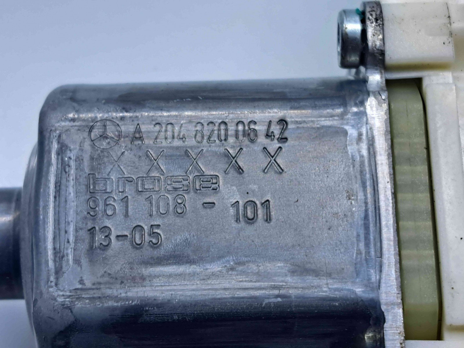 Motoras geam dreapta spate Mercedes Clasa E (W212) Facelift AMG [Fabr 2009-2016] A2048200642 - imagine 4