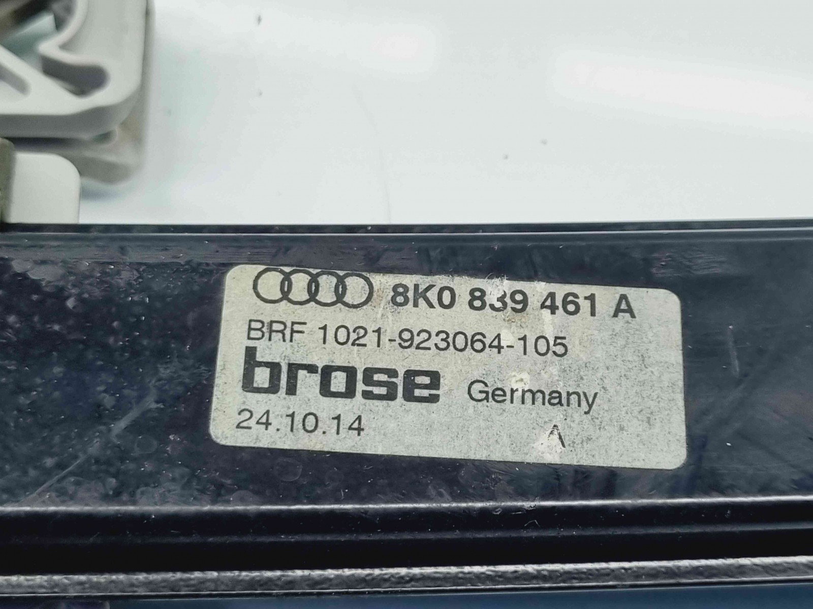 Macara electrica geam stanga spate Audi A4 (8K2, B8.5) Facelift [Fabr 2008-2015] 8K0839461A - imagine 2