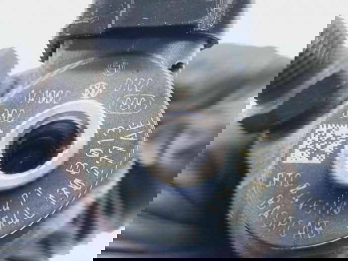 Injector Audi A4 (8K2, B8.5) Facelift [Fabr 2008-2015] 04L130277AE | 0445110471 2.0 TDI CNHC 120KW / 163CP 2.0 TDI CNHC 120KW / 163CP