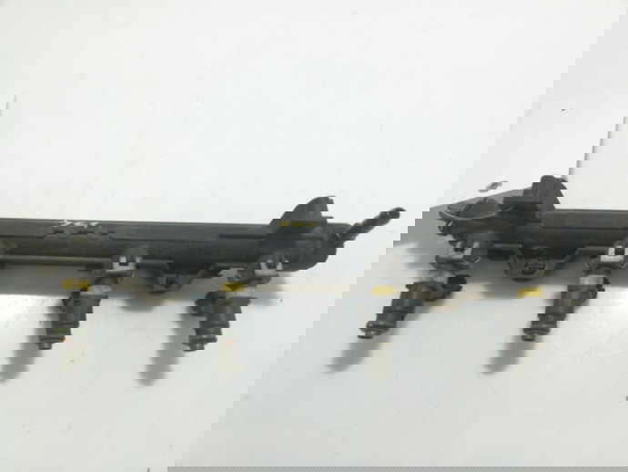 Rampa cu injectoare Seat Leon 1.4 benz OEM 2005-2011