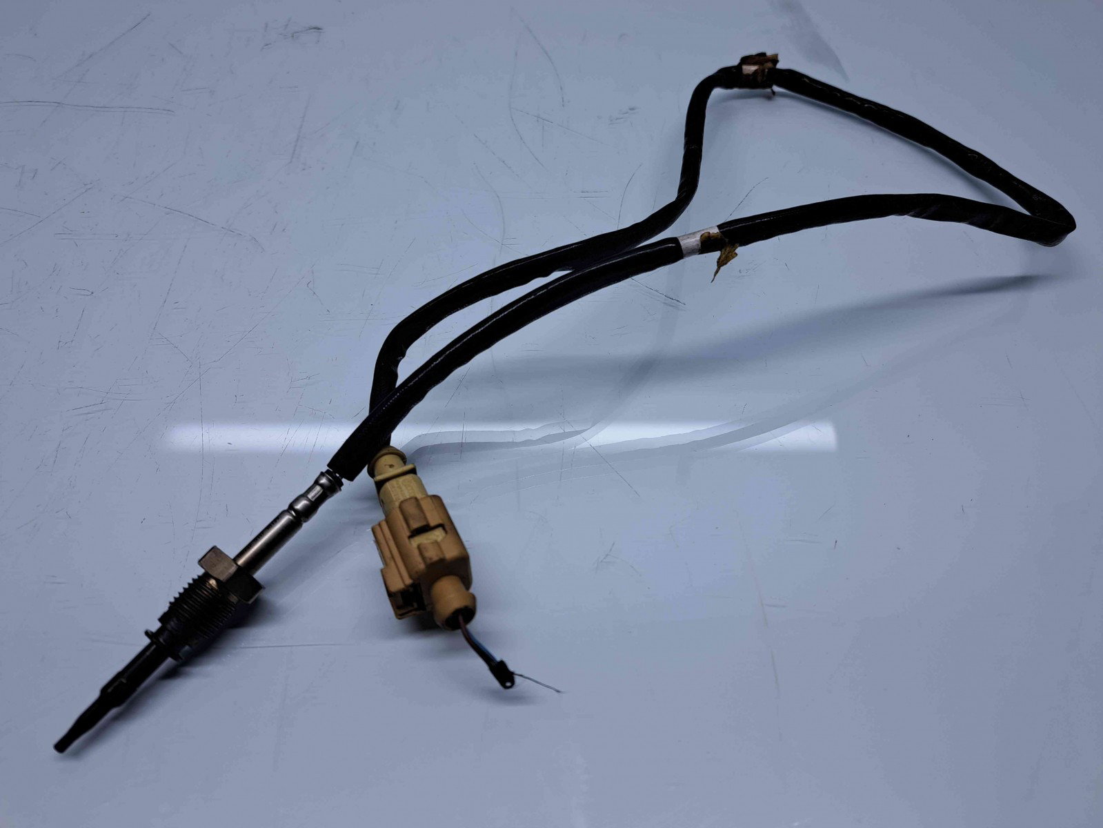 Senzor temperatura Audi A4 (8W2, B9) [Fabr 2015-2023] 8W0906088F - imagine 1