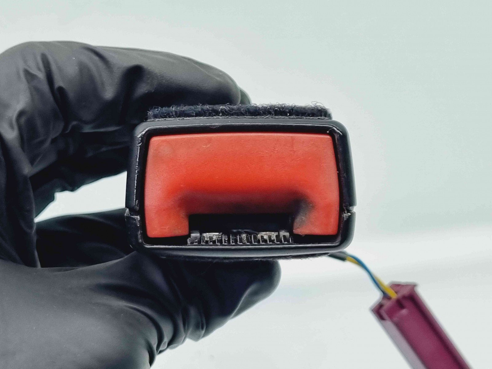 Capsa centura dreapta fata Ford Mondeo 4 Sedan Facelift [Fabr 2007-2015] 7G9N-61209-AG - imagine 4