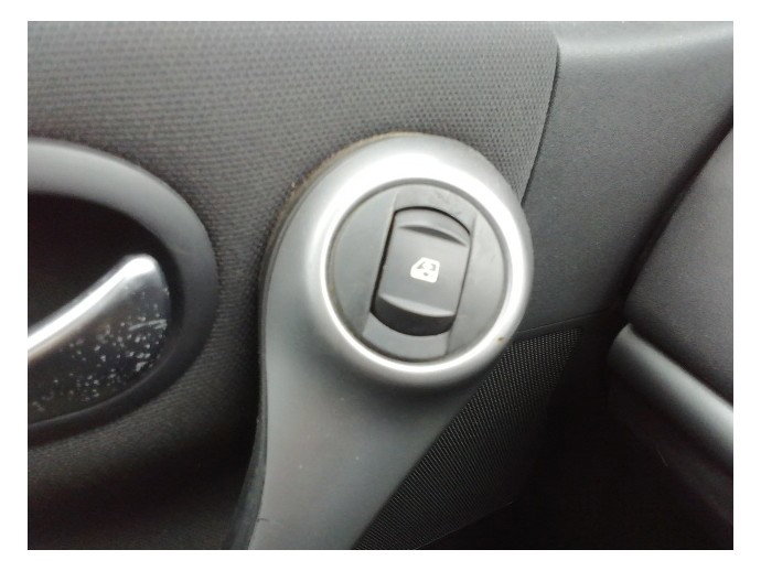 Buton geamuri electrice Renault Megane 2 1.9 CDTI OEM 2003-20