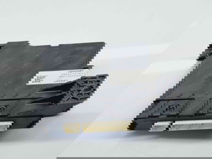  Modul confort Toyota Corolla IX Sedan (ZRE1) [Fabr 2013-2019] 88650-02F61