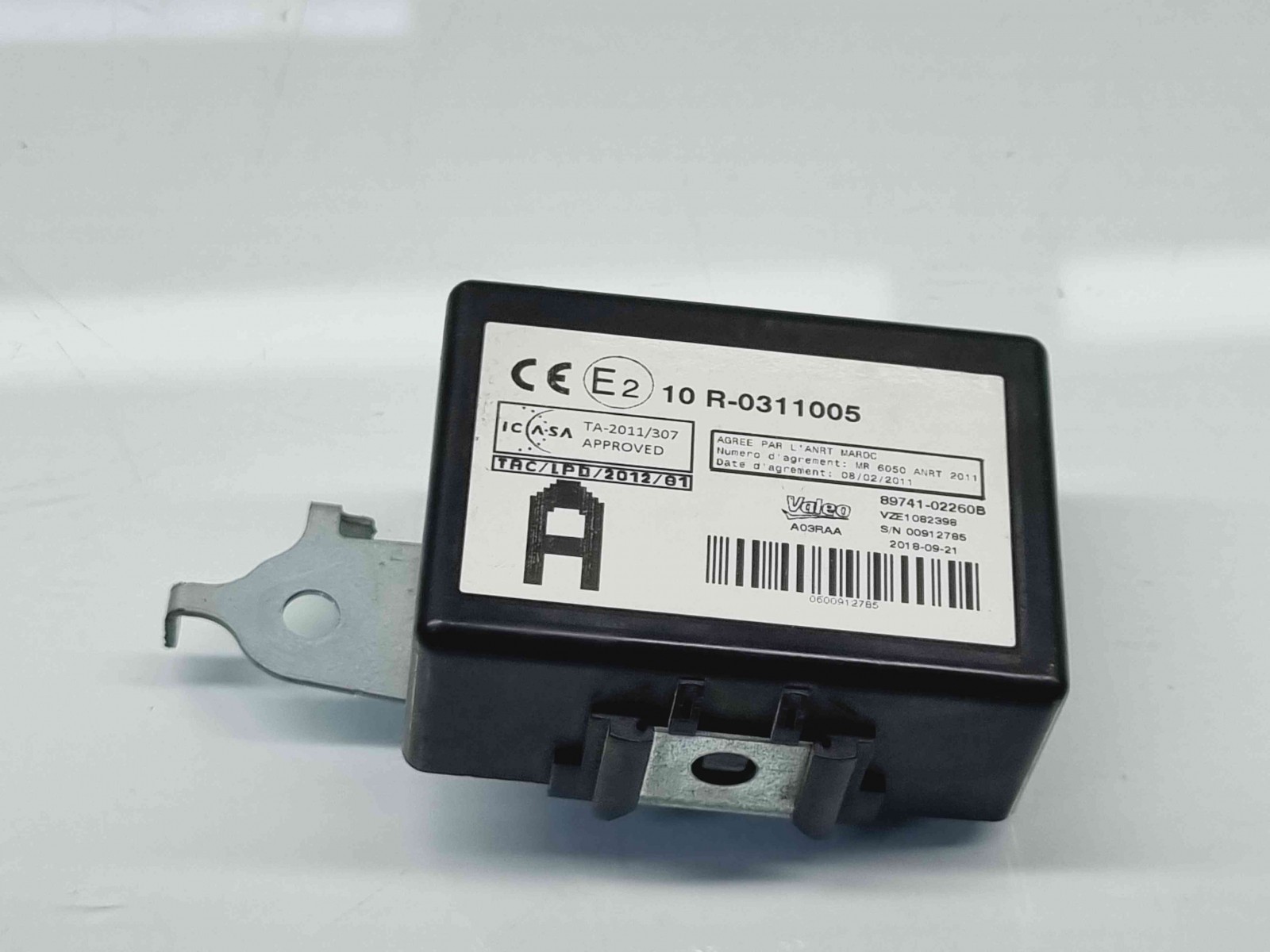 Modul confort Toyota Corolla IX Sedan (ZRE1) [Fabr 2013-2019] 89741-02260B - imagine 1