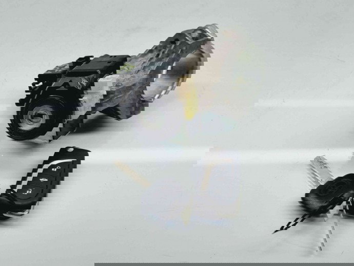  Contact cu cheie Toyota Corolla IX Sedan (ZRE1) [Fabr 2013-2019] 45020-0206  1.6 Benz 1ZRFAE97KW / 132CP