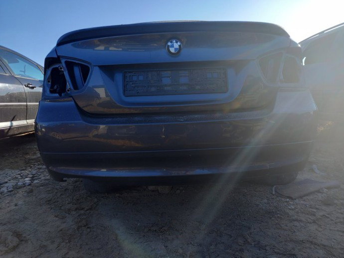 Bara spate BMW 320i E90 2.0 OEM 2005-2011