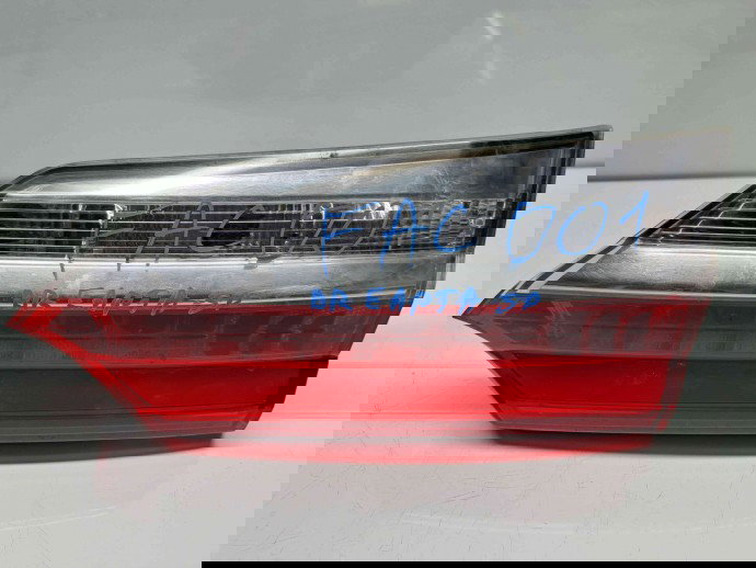  Stop haion dreapta Toyota Corolla IX Sedan (ZRE1) [Fabr 2013-2019] 81580-02A30