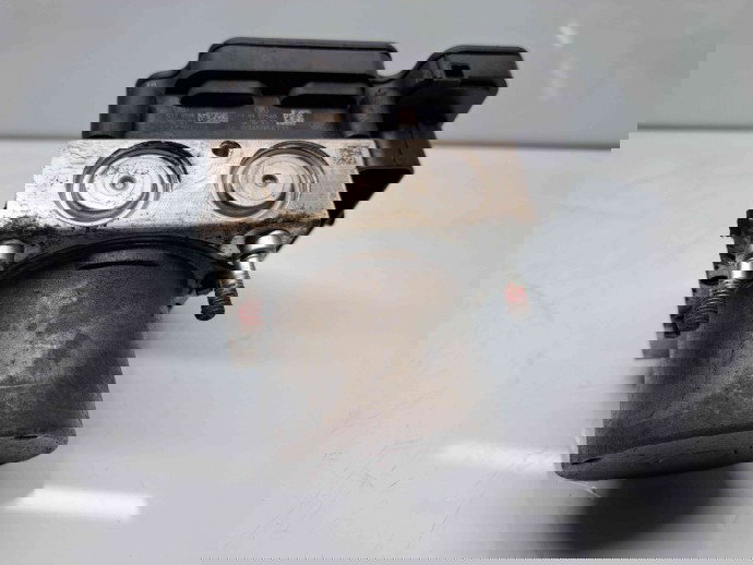 Pompa ABS Toyota Corolla IX Sedan (ZRE1) [Fabr 2013-2019] 2265106455 1.6 Benz 1ZRFAE 97KW / 132CP 1.6 Benz 1ZRFAE 97KW / 132CP