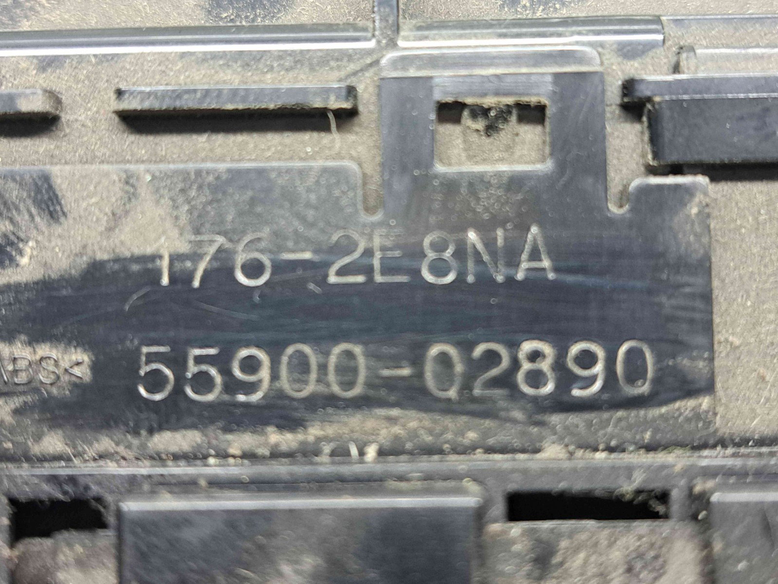 Panou comanda clima Toyota Corolla IX Sedan (ZRE1) [Fabr 2013-2019] 55900-02890 - imagine 2