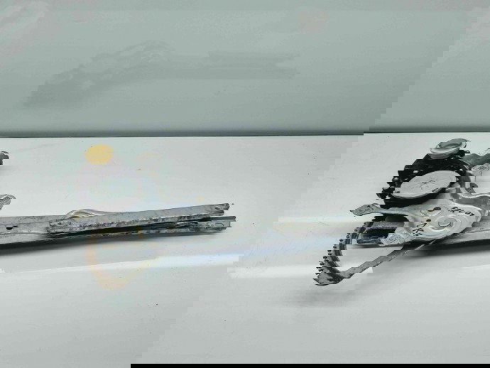 Macara electrica geam dreapta fata Toyota Corolla IX Sedan (ZRE1) [Fabr 2013-2019] 85710-02470