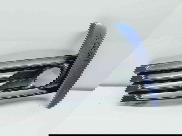 Grila proiector stanga Toyota Corolla IX Sedan (ZRE1) [Fabr 2013-2019] 81482-02620 | 81482-02650