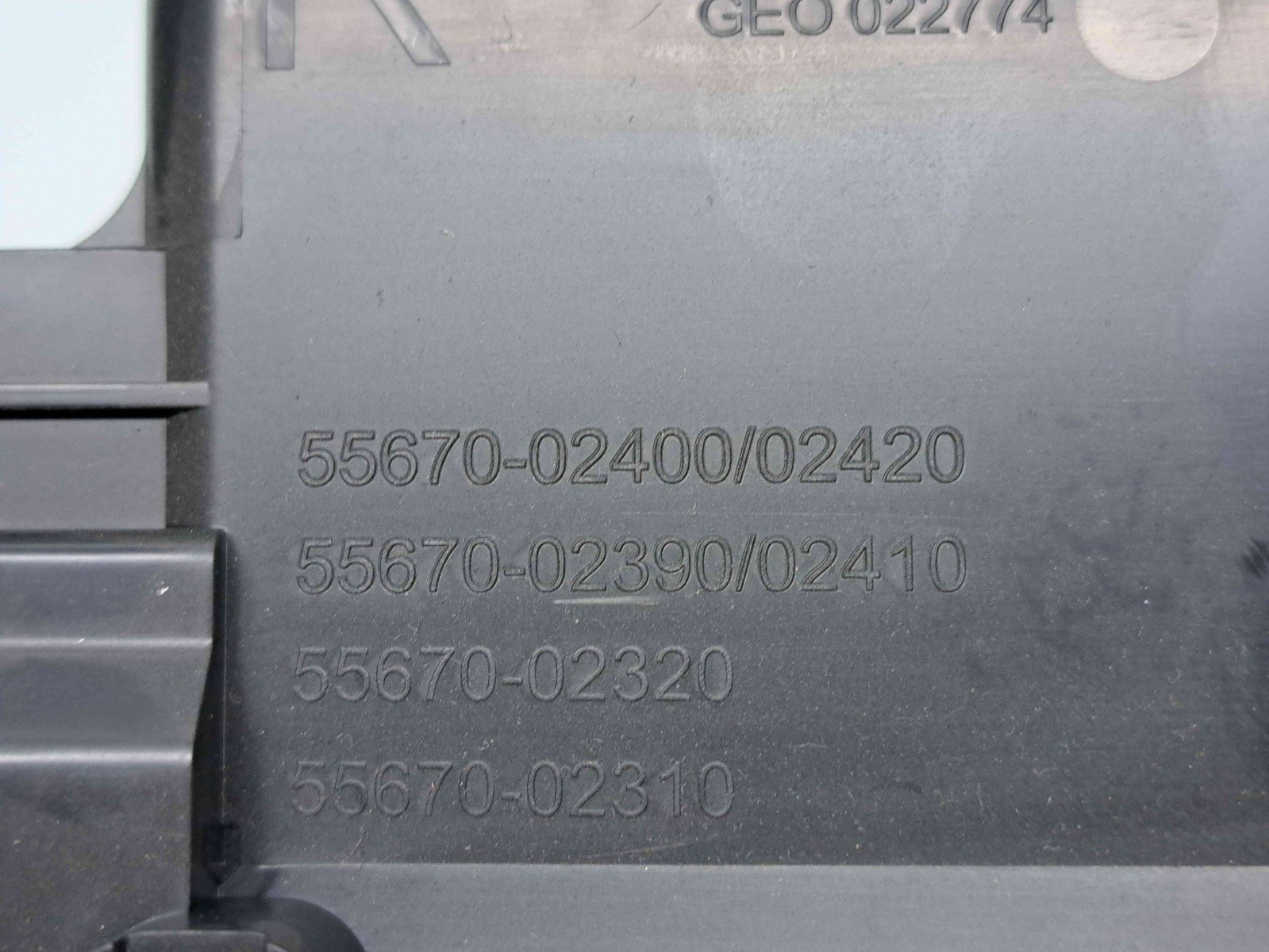 Grila aerisire centrala Toyota Corolla IX Sedan (ZRE1) [Fabr 2013-2019] 55670-02400/02420 - imagine 2