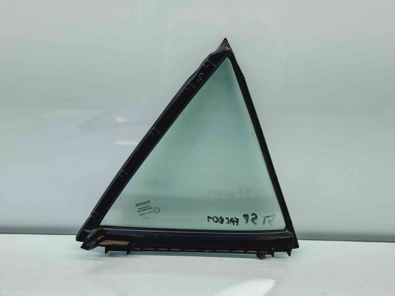 Geam fix usa stanga spate Toyota Corolla IX Sedan (ZRE1) [Fabr 2013-2019] OEM - imagine 2