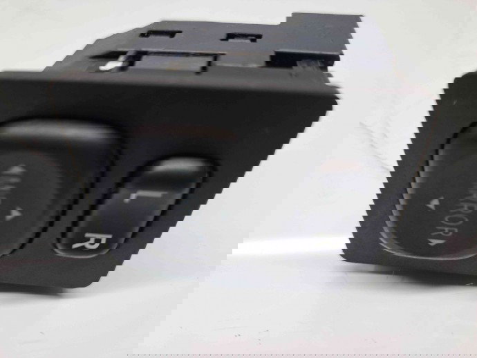  Buton reglaj oglinzi Toyota Corolla IX Sedan (ZRE1) [Fabr 2013-2019] 183640