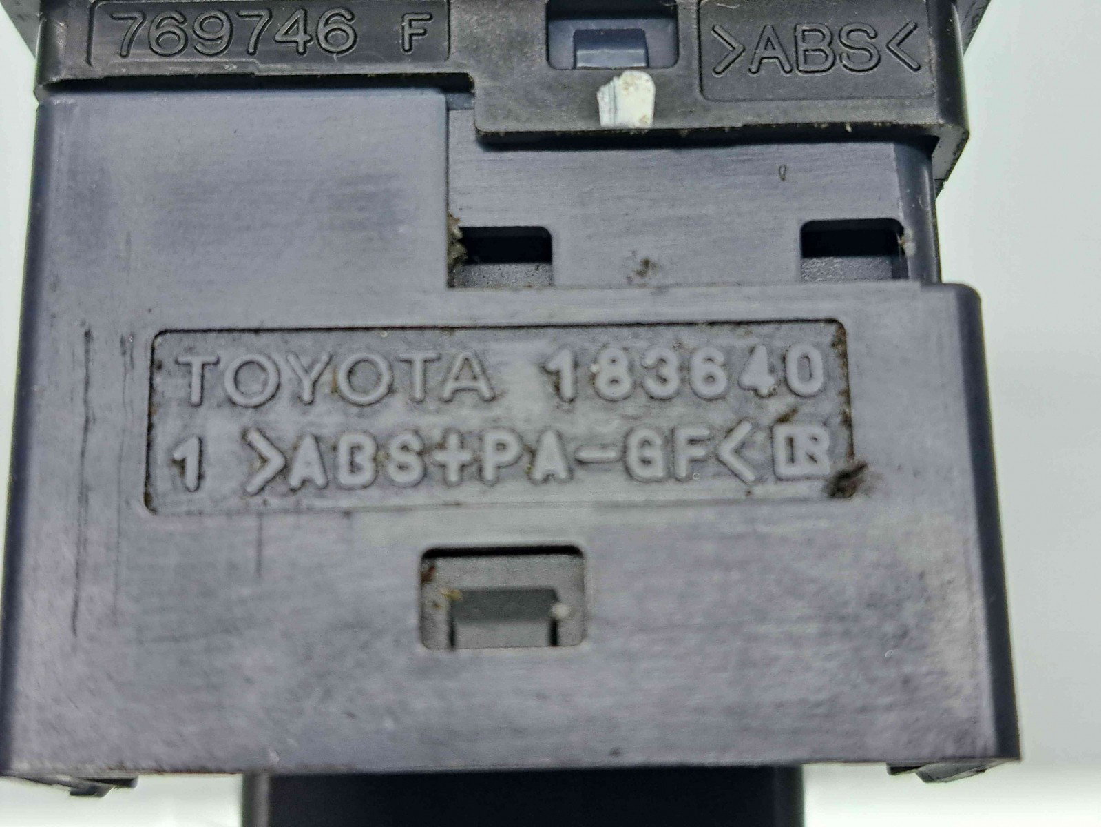 Buton reglaj oglinzi Toyota Corolla IX Sedan (ZRE1) [Fabr 2013-2019] 183640 - imagine 2