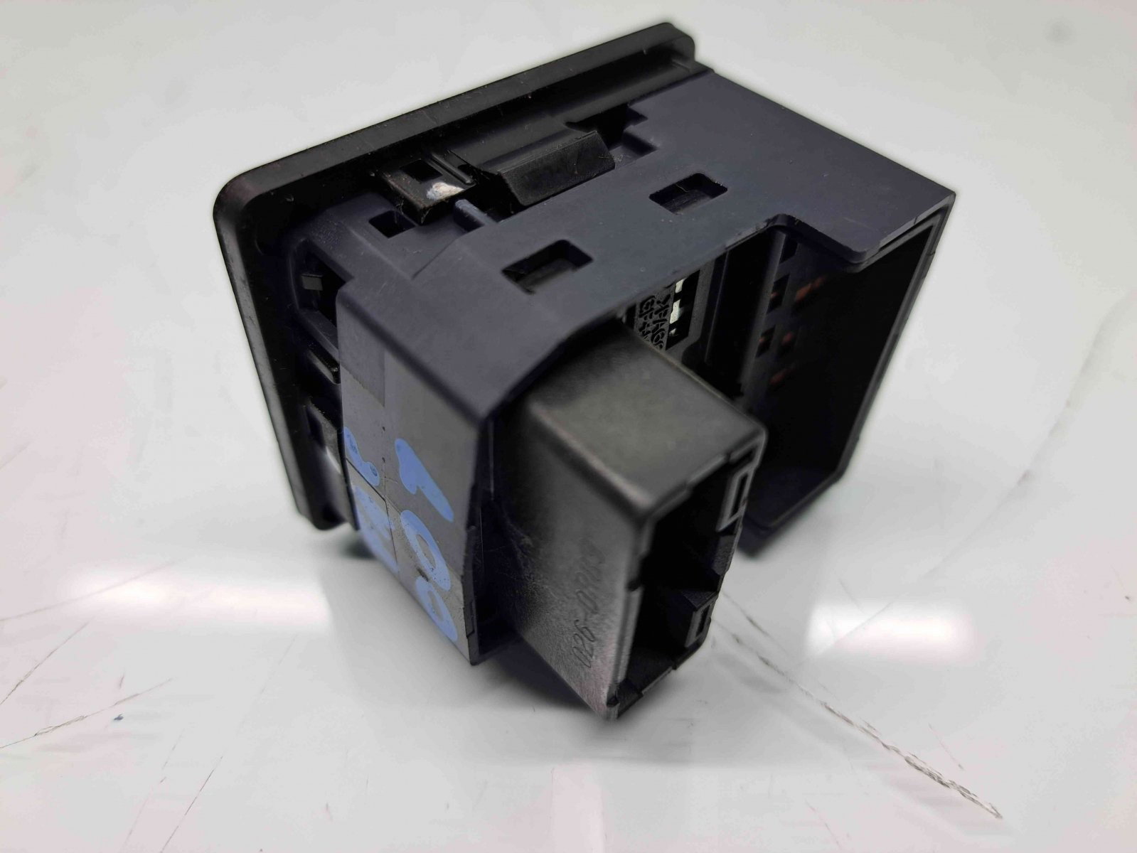 Buton reglaj oglinzi Toyota Corolla IX Sedan (ZRE1) [Fabr 2013-2019] 183640 - imagine 4