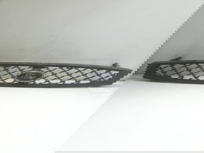 Grila bara fata cu sigla Ford Focus 1.6 2M518200 1998-2005