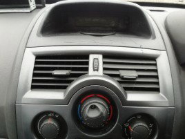 Grila aerisire centrala Renault Megane 2 1.9 CDTI OEM 2003-200