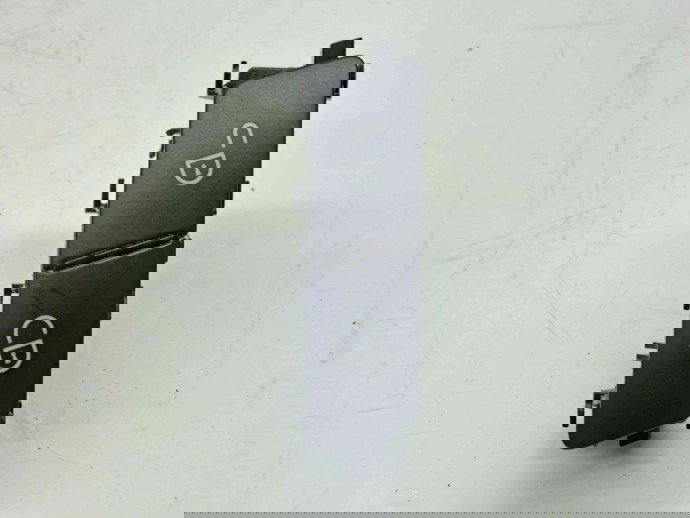  Buton blocare usi Mercedes Clasa E (W207) Coupe [Fabr 2009-2012] A2048706410