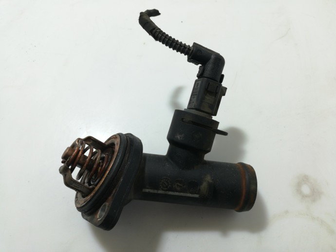 Corp termostat Skoda Octavia 2 2.0 BKD 03G121121D 2004-2013