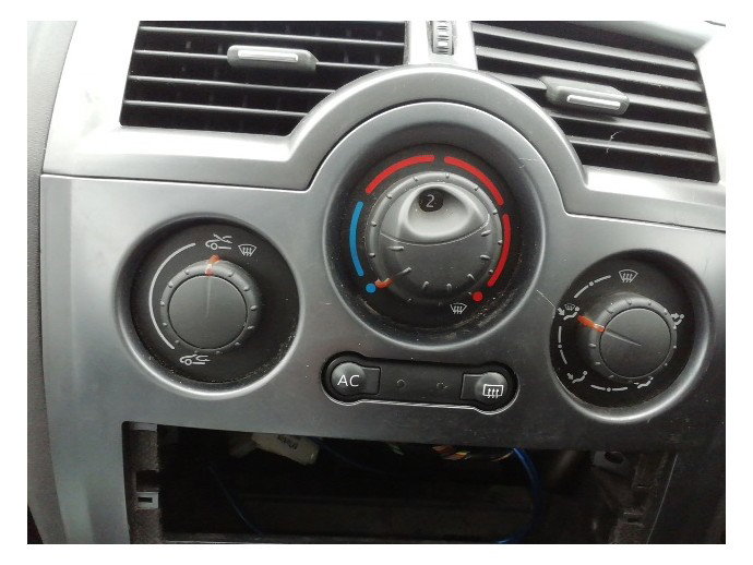 Panou AC Renault Megane 2 1.9 CDTI OEM 2003-200