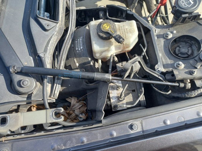 Amortizor capota BMW 320D E90 2.0 OEM 2005-2011