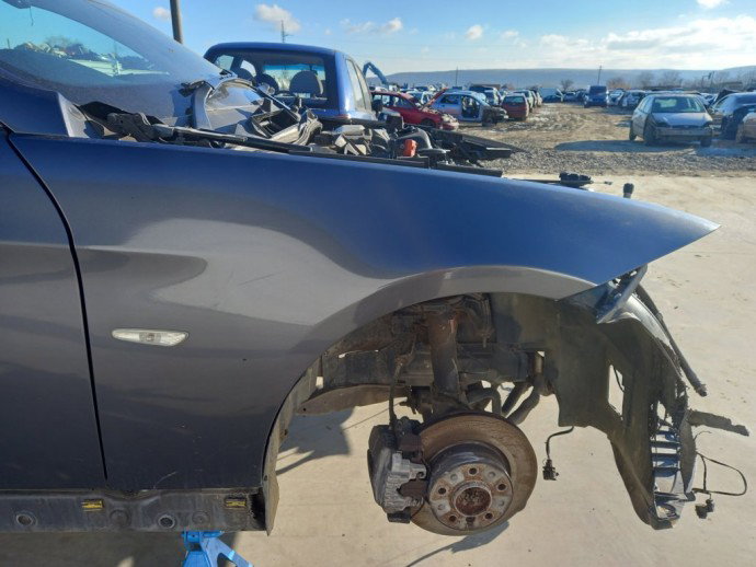 Aripa dreapta fata BMW 320D E90 2.0 OEM 2005-2011