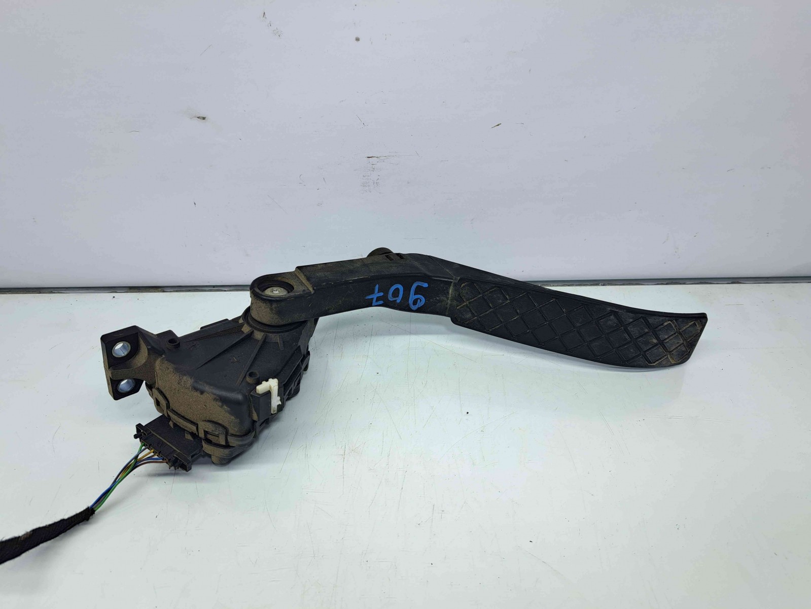 Pedala acceleratie Volkswagen Touareg (7LA, 7L6) [Fabr 2003-2010] 7L0723507B
