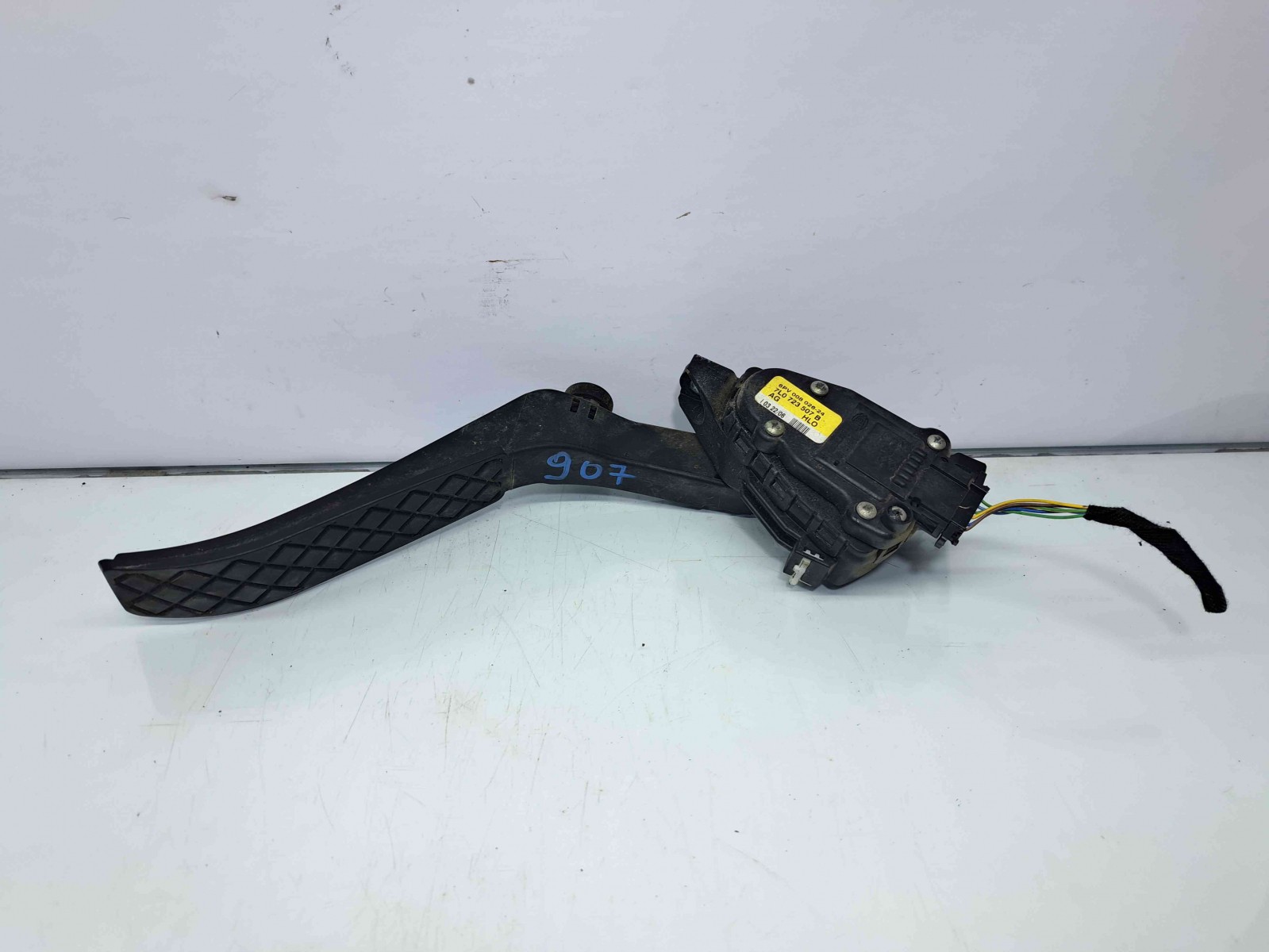 Pedala acceleratie Volkswagen Touareg (7LA, 7L6) [Fabr 2003-2010] 7L0723507B - imagine 4