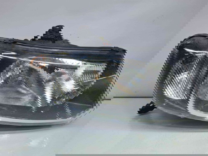  Far dreapta Dacia Sandero 2 [Fabr 2012-prezent] 260107615R