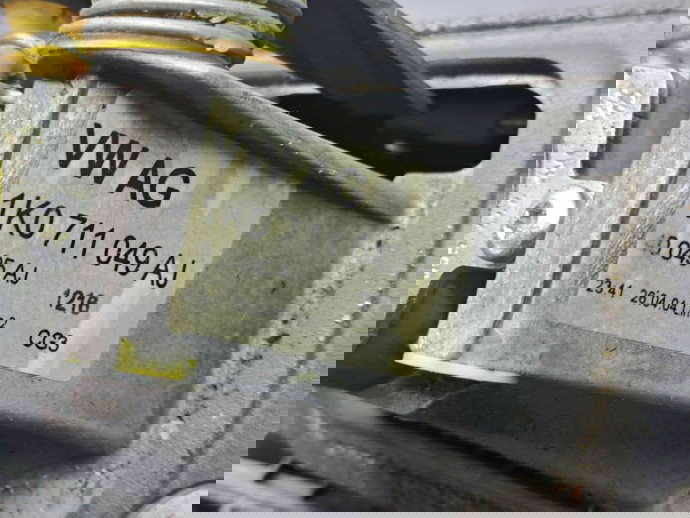 Timonerie Volkswagen Golf 5 (1K1) [Fabr 2004-2008] 1K0711049AJ 1.9 TDI BKC 77KW / 105CP 1.9 TDI BKC 77KW / 105CP