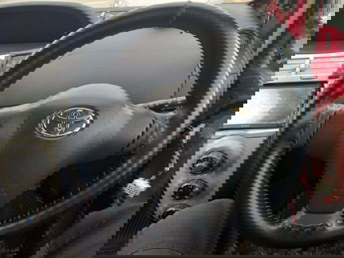 Volan 3 spite Toyota Yaris  1.4 OEM 2005-2011