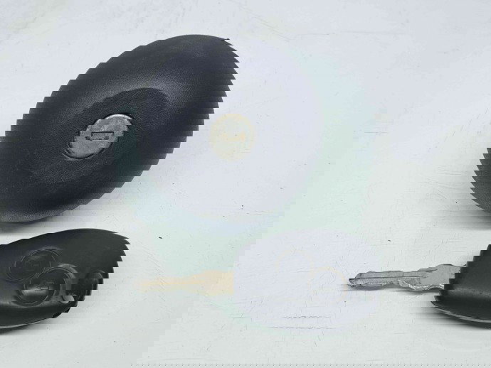 Buson rezervor Dacia Sandero 2 [Fabr 2012-prezent] OEM