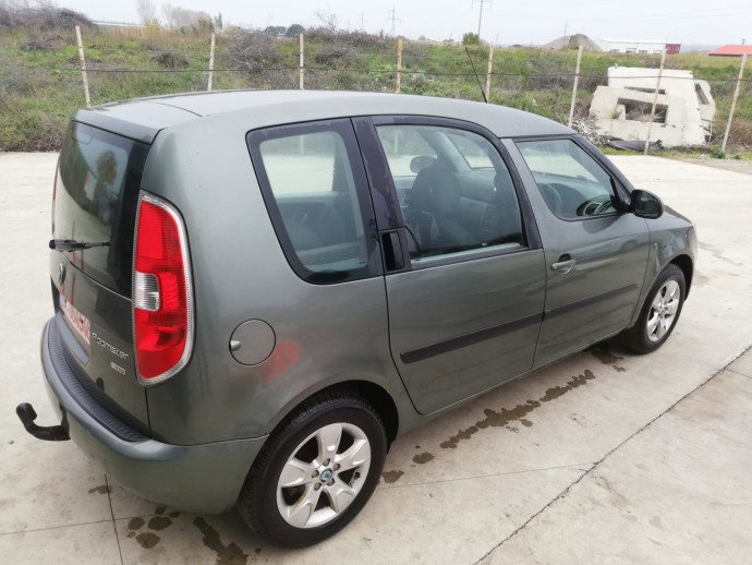 Dezmembrari Skoda Roomster, 1.4 diesel BNV, 59kw, culoare LF6L, 2006-2015