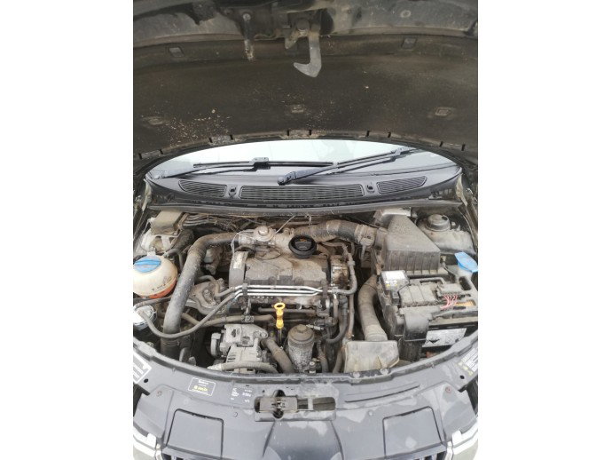 Dezmembrari Skoda Roomster, 1.4 diesel BNV, 59kw, culoare LF6L, 2006-2015