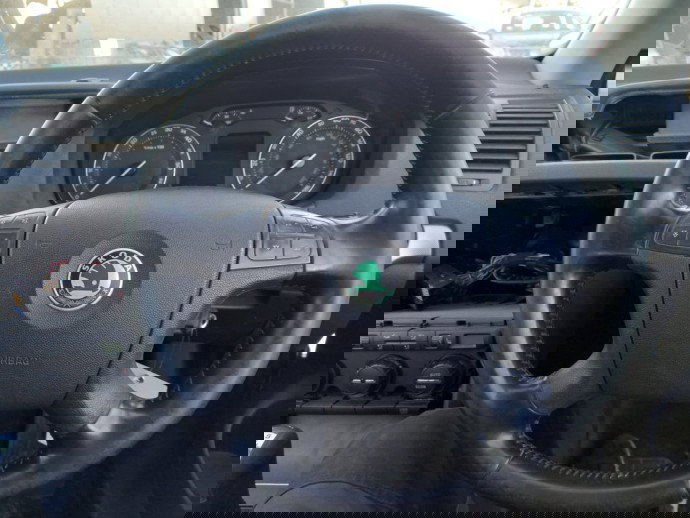 Volan 4 spite Skoda Octavia 2 2.0 TDI OEM 2004-2013