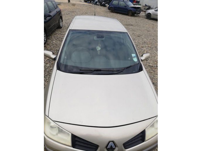 Dezmembrari Renault Megane 2 1.9 CDTI F9Q 120 cp 2003-2008