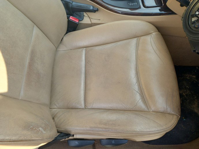 Interior pachet M BMW 320 E90 2005-2011
