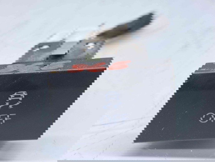  Buton ESP Volkswagen Polo (6R) [Fabr 2009-2016] 6R0927117