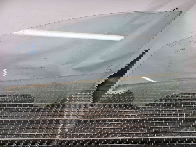 Geam usa stanga fata Ford Fiesta 6 [Fabr 2008-2019] OEM