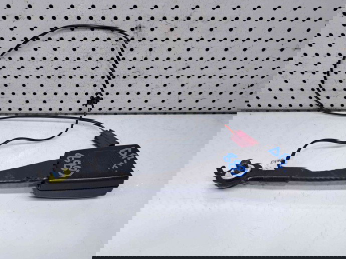 Capsa centura dreapta fata Ford Fiesta 6 [Fabr 2008-2019] 8V51-B61208-AF