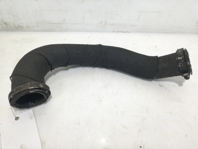 Furtun intercooler Audi A4 B8 2.0 TDI OEM 2008-2015