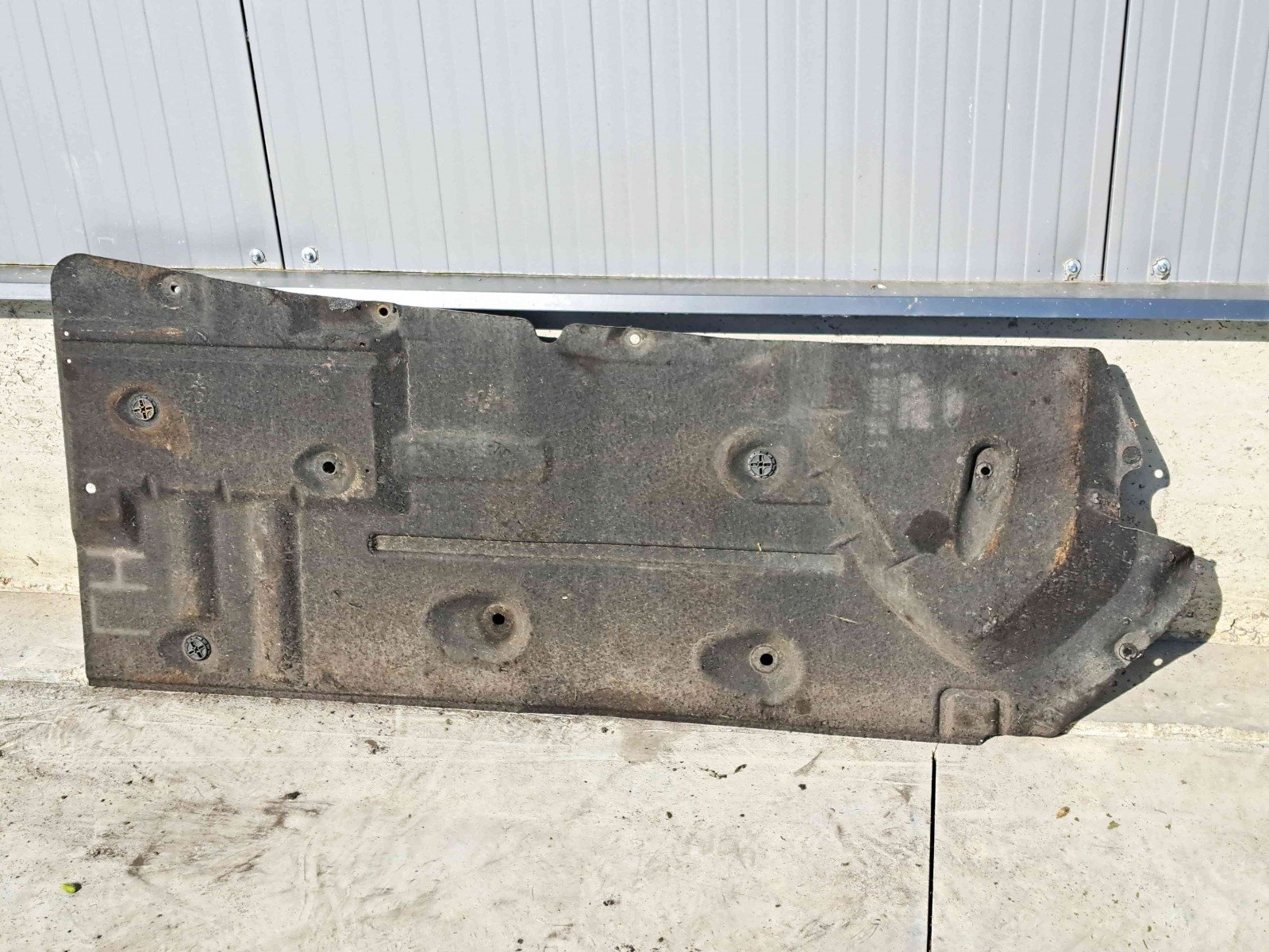 Scut lateral stanga Ford Focus 3 Facelift [Fabr 2014-2019] CV61-R11133-AA