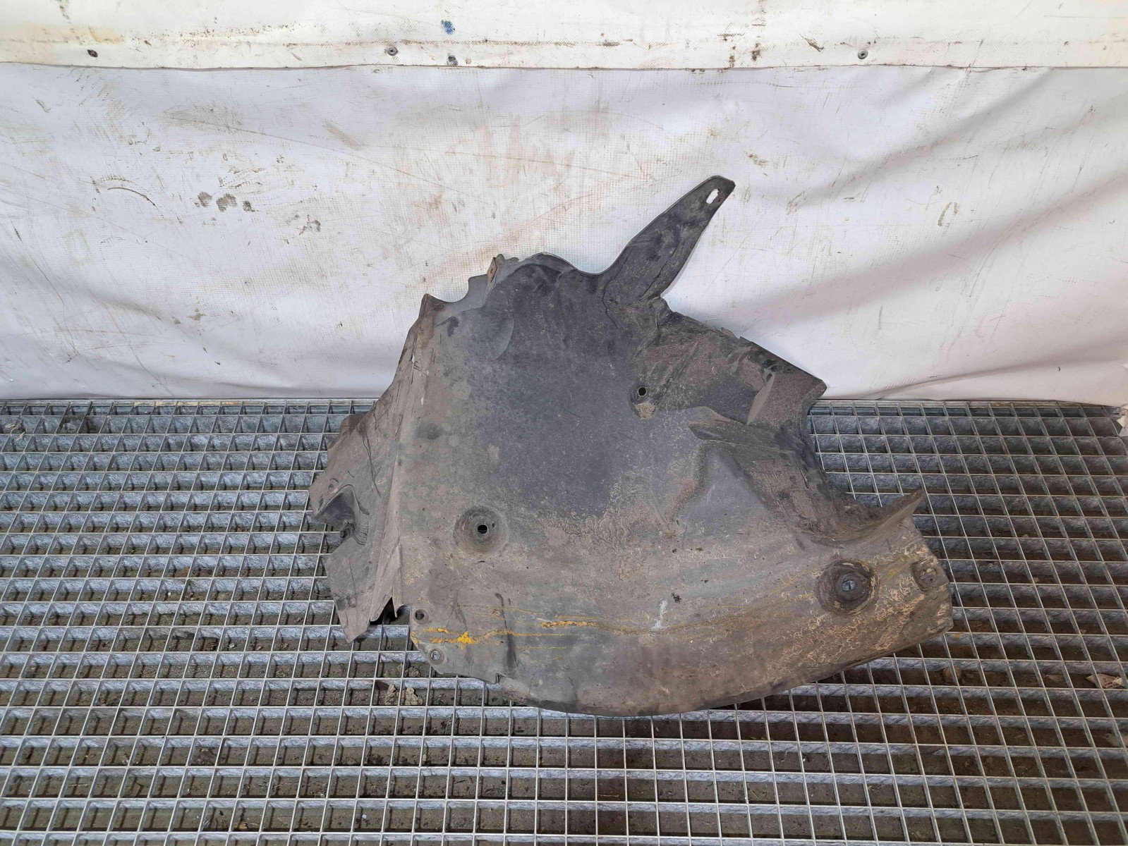 Carenaj roata stanga fata Mercedes Clasa C (W204) [Fabr 2007-2014] A2046983930 - imagine 3