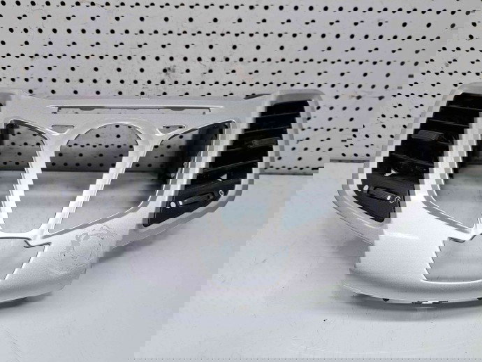  Grila aerisire centrala Ford Fiesta 6 [Fabr 2008-2019] 8A61-18A802-AGW