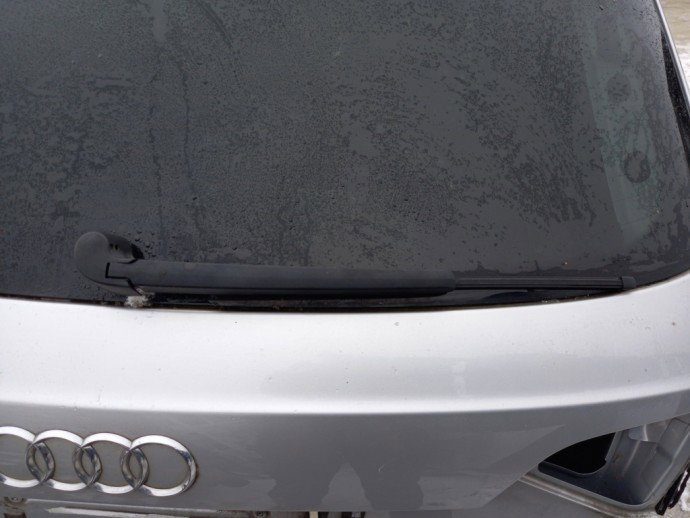 Brat stergator luneta Audi A4 B8 Avant OEM 2008-2015